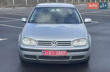 Хетчбек Volkswagen Golf 2003 в Вінниці