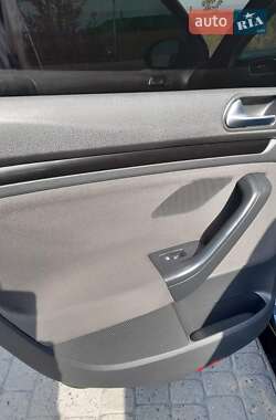 Универсал Volkswagen Golf 2009 в 
