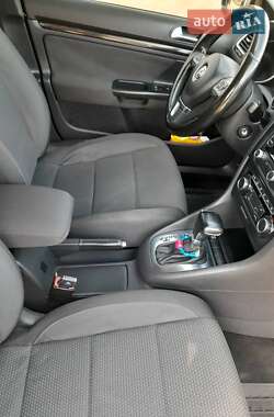 Универсал Volkswagen Golf 2009 в 