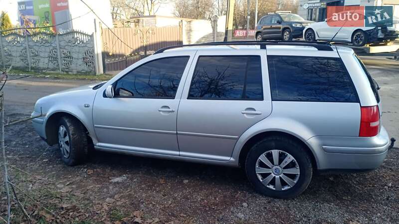 Універсал Volkswagen Golf 2003 в Вінниці