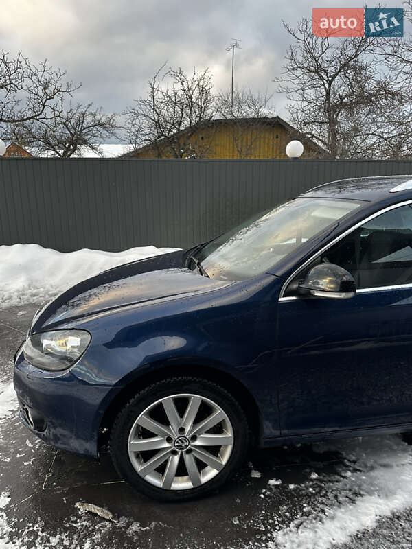 Универсал Volkswagen Golf 2011 в Долине