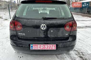 Хетчбек Volkswagen Golf 2005 в Києві