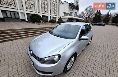 Хетчбек Volkswagen Golf 2010 в Тернополі