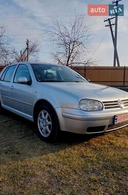 Хэтчбек Volkswagen Golf 2003 в Владимире