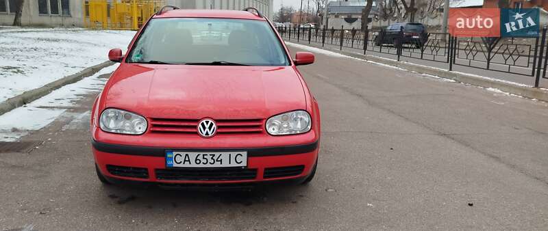 Volkswagen Golf 2001