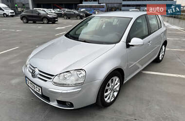 Хетчбек Volkswagen Golf 2007 в Києві