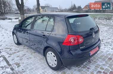 Хэтчбек Volkswagen Golf 2005 в Хороле