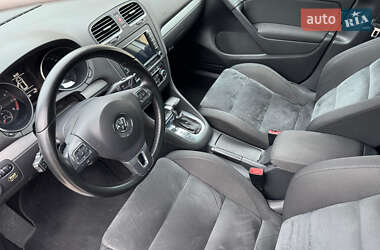 Хетчбек Volkswagen Golf 2009 в Луцьку