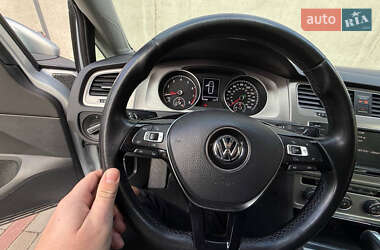 Универсал Volkswagen Golf 2016 в 