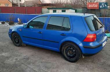 Хэтчбек Volkswagen Golf 1998 в Гадяче