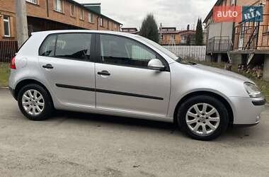 Хетчбек Volkswagen Golf 2004 в Тернополі