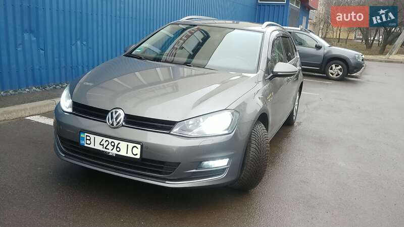 Універсал Volkswagen Golf 2015 в Полтаві