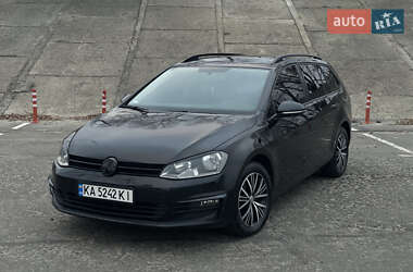 Універсал Volkswagen Golf 2015 в Києві