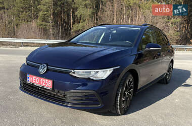 Volkswagen Golf 2021