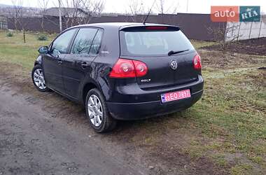 Хэтчбек Volkswagen Golf 2006 в Корсуне-Шевченковском