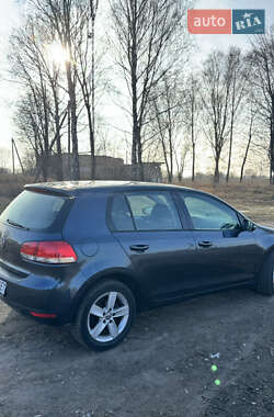 Хэтчбек Volkswagen Golf 2009 в Нежине