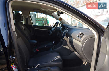 Універсал Volkswagen Golf 2013 в 