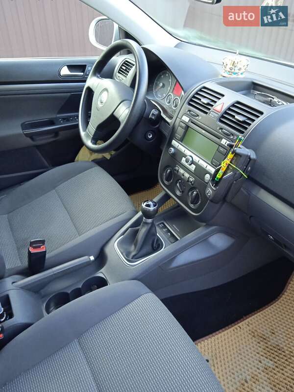 Универсал Volkswagen Golf 2009 в Путиле фото 13 Универсал Volkswagen Golf 2009 в Путиле