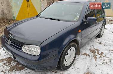 Хэтчбек Volkswagen Golf 1998 в 