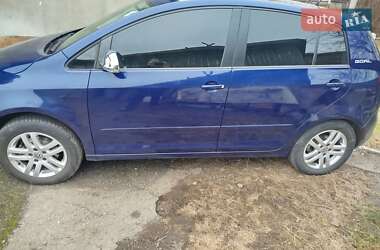 Хэтчбек Volkswagen Golf 2006 в 