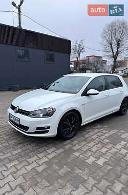 Хэтчбек Volkswagen Golf 2015 в Хмельницком