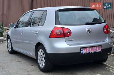 Хэтчбек Volkswagen Golf 2005 в Полтаве