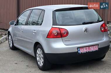 Хэтчбек Volkswagen Golf 2005 в Полтаве