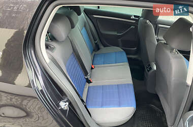 Хэтчбек Volkswagen Golf 2007 в Запорожье