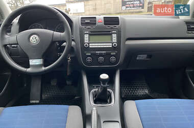 Хэтчбек Volkswagen Golf 2007 в Запорожье