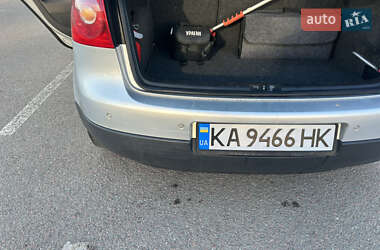 Хэтчбек Volkswagen Golf 2008 в Киеве