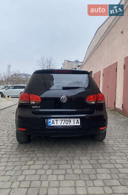 Хетчбек Volkswagen Golf 2010 в Івано-Франківську