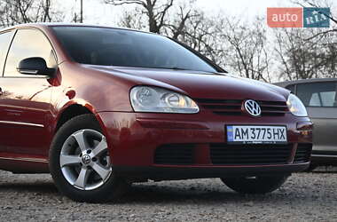 Хетчбек Volkswagen Golf 2005 в Бердичеві