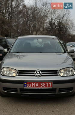 Хэтчбек Volkswagen Golf 2003 в Чернигове