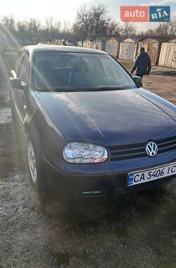 Хэтчбек Volkswagen Golf 2000 в Черкассах