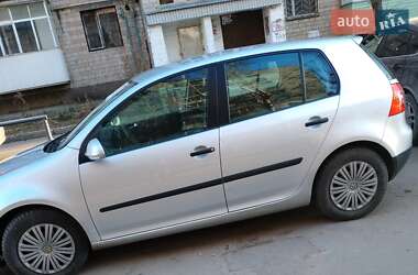 Хэтчбек Volkswagen Golf 2005 в Виннице