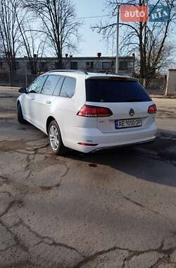 Универсал Volkswagen Golf 2017 в Днепре