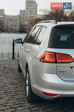 Универсал Volkswagen Golf 2013 в Харькове