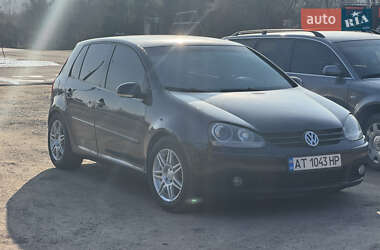 Хэтчбек Volkswagen Golf 2004 в Львове