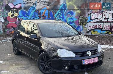 Хэтчбек Volkswagen Golf 2005 в Полтаве