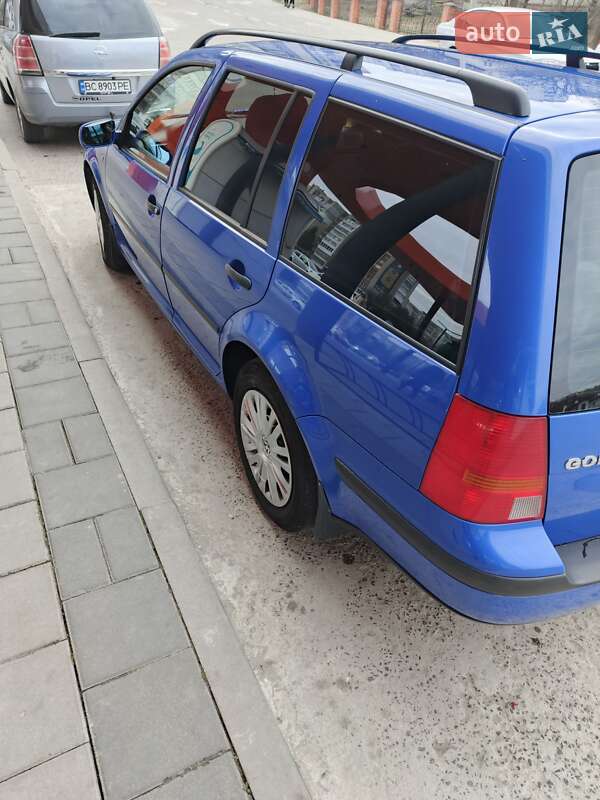 Универсал Volkswagen Golf 2001 в Трускавце