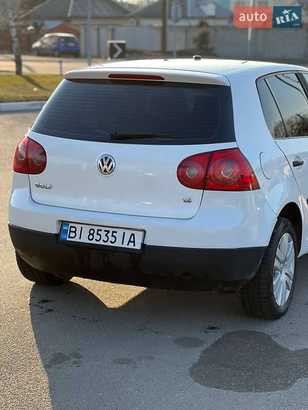 Хетчбек Volkswagen Golf 2004 в Кременчуці