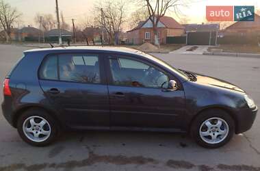 Хэтчбек Volkswagen Golf 2008 в Первомайске