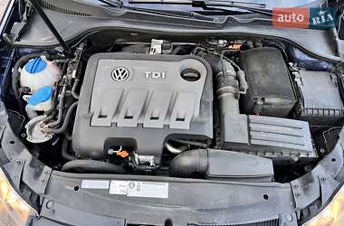 Хэтчбек Volkswagen Golf 2012 в Луцке