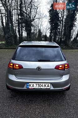 Хэтчбек Volkswagen Golf 2013 в Киеве