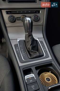 Универсал Volkswagen Golf 2014 в 