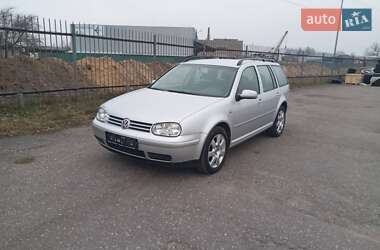 Универсал Volkswagen Golf 2003 в Сумах