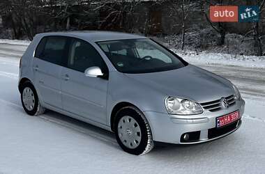 Хетчбек Volkswagen Golf 2008 в Звягелі