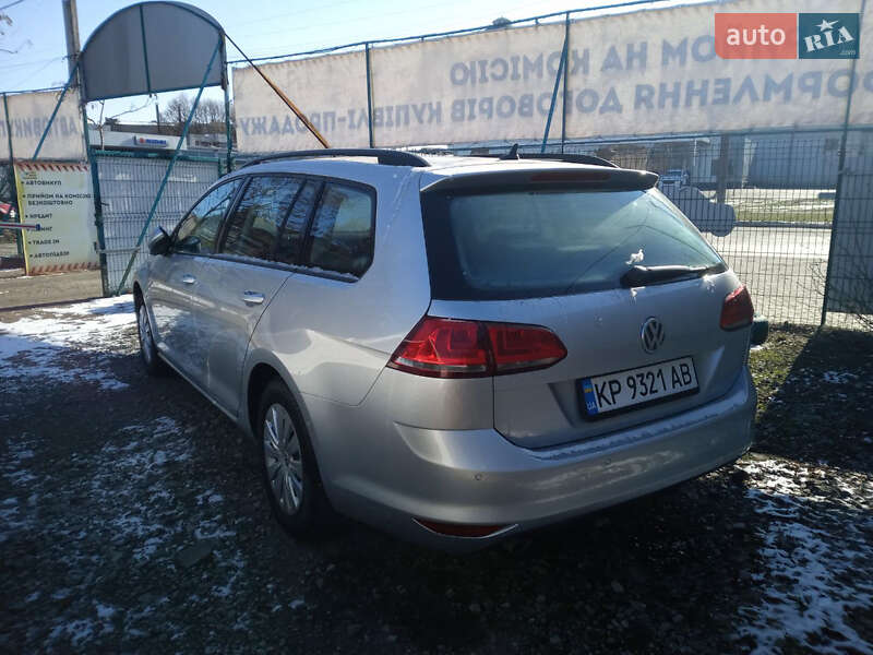 Универсал Volkswagen Golf 2014 в Днепре