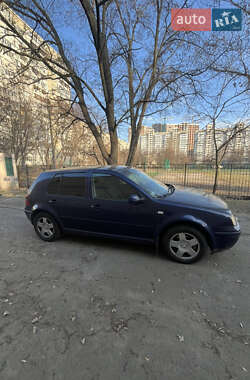 Хэтчбек Volkswagen Golf 1999 в Киеве