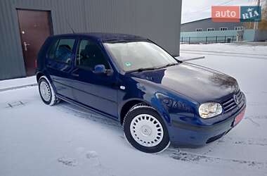 Хэтчбек Volkswagen Golf 2002 в Тернополе